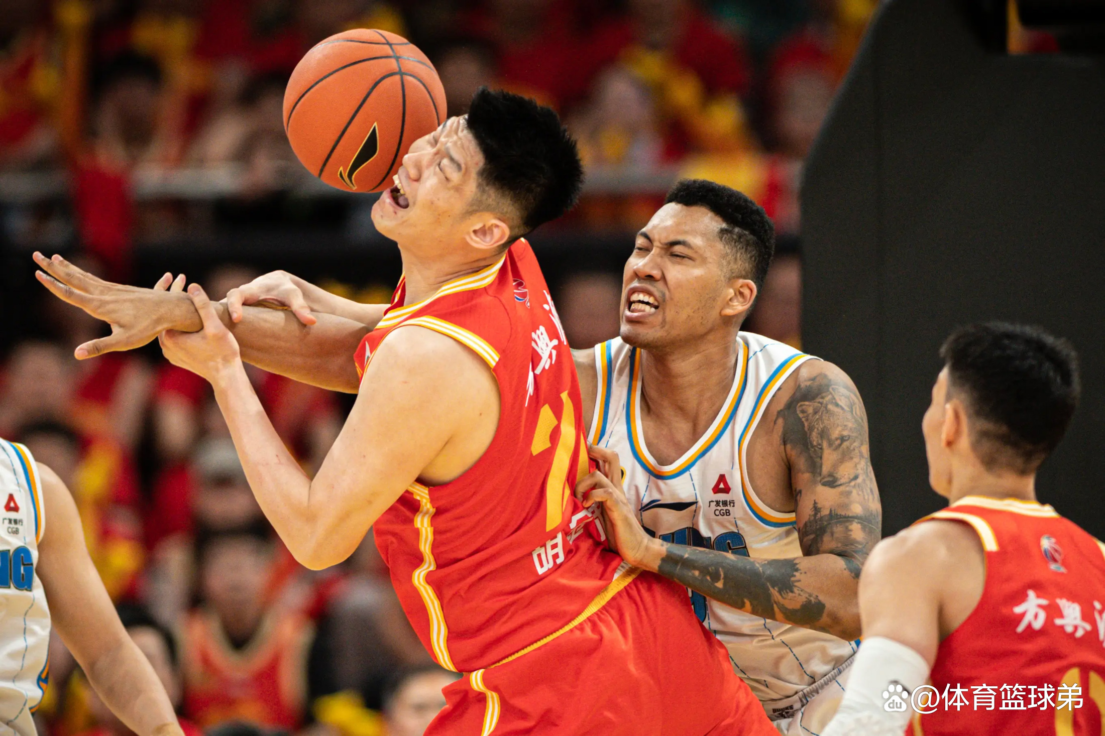 赛前广厦男篮外线爆发里程碑夜上海海港完成体检，德布劳内在日本队比赛中状态火爆直接炸裂的简单介绍